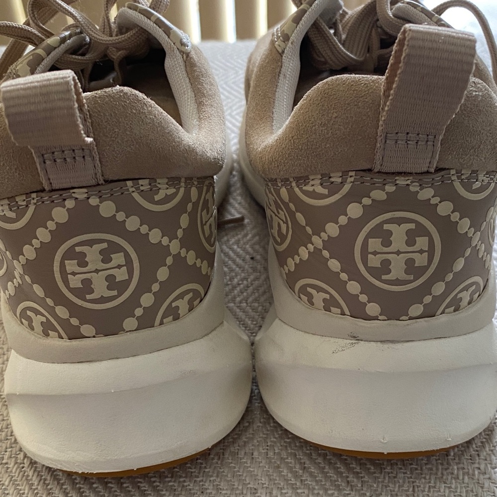 Tory Burch Taupe Suede Logo-Trim Platform Sneakers - Picture 2 of 8